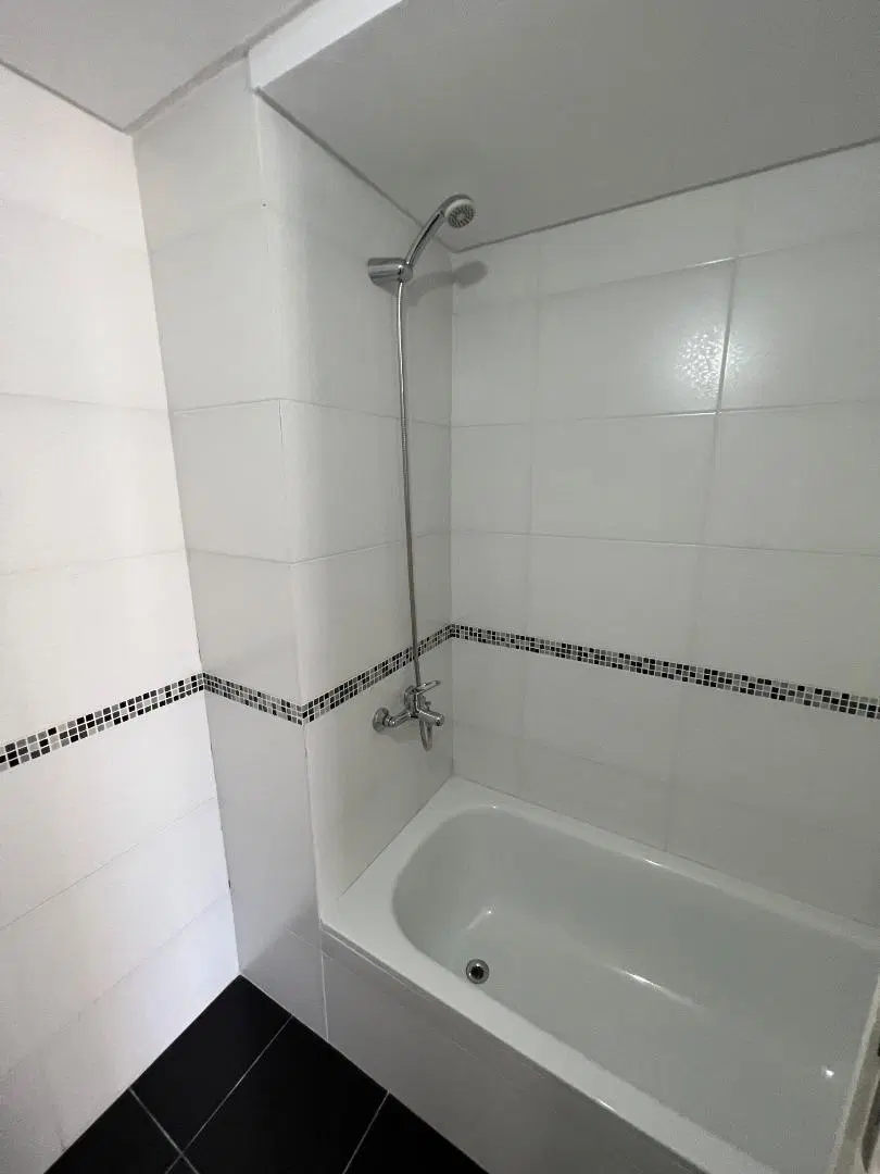 Alquiler, mono ambiente, impecable, luminoso, amplio, frente 5