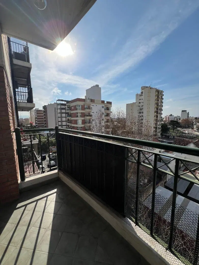 Alquiler, dpto 2 amb, frente, Lanus Centro 3