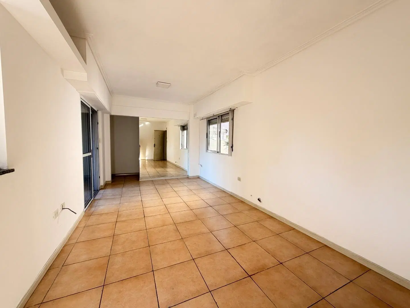 Venta, amplio dpto 2 amb, con 2 bauleras, 2 baños, Lanusita 3