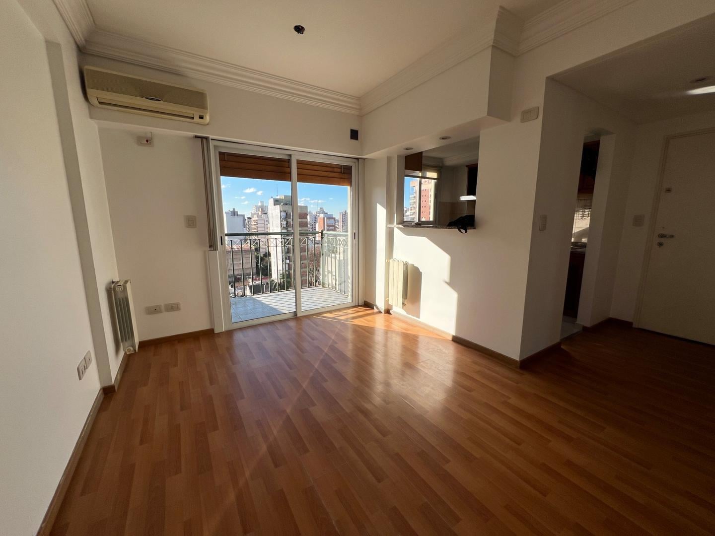 Foto de Alquiler, hermoso 2 amb, centro Lanus O. Cochera opcional, imagen 5