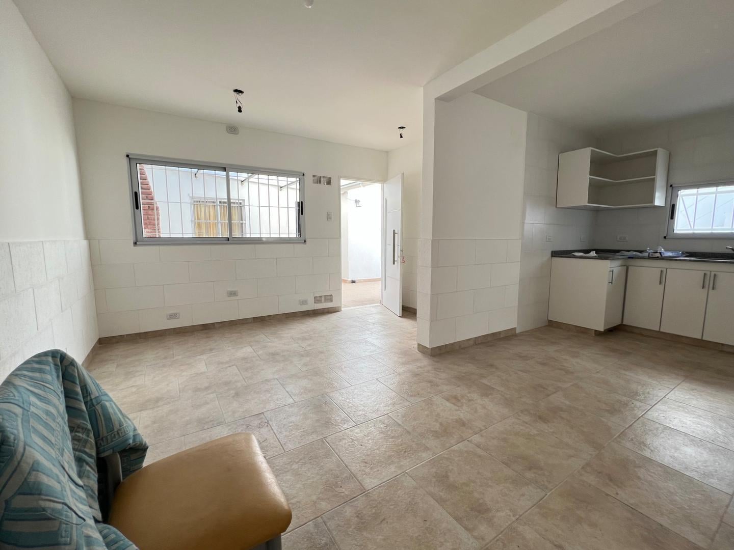 Foto de Alquiler, Casa 3 Ambientes con Cochera Cubierta y patio, imagen 3