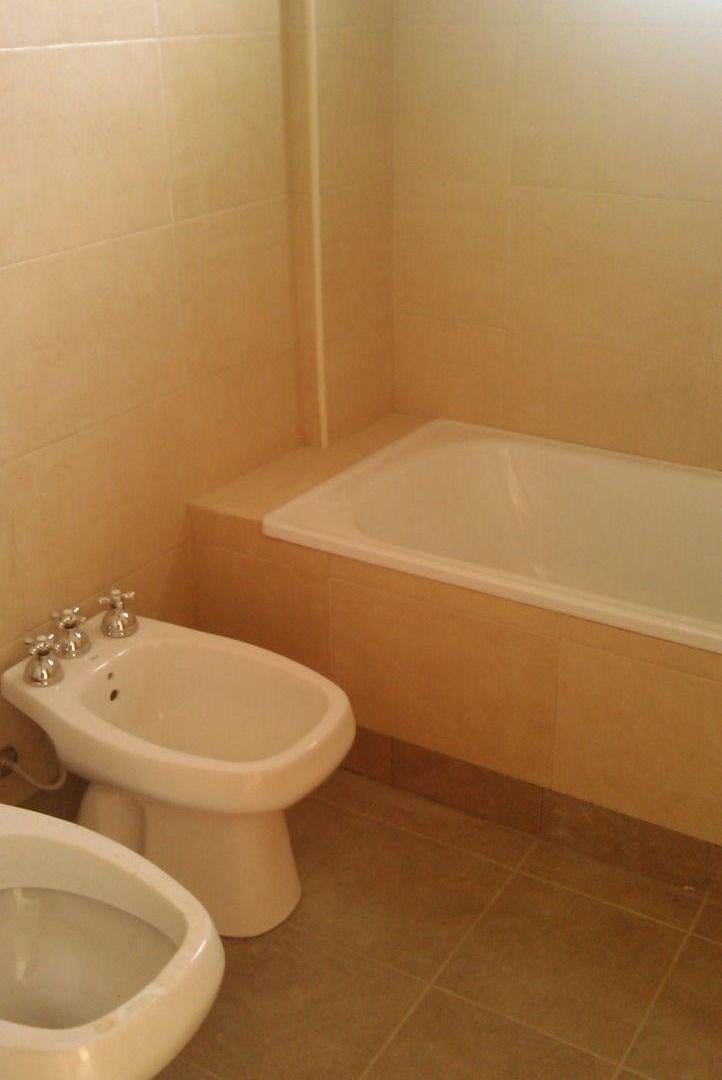 Foto de Excelente 2 Ambientes Al Frente en Villa Crespo – Cochera Optativa, imagen 2