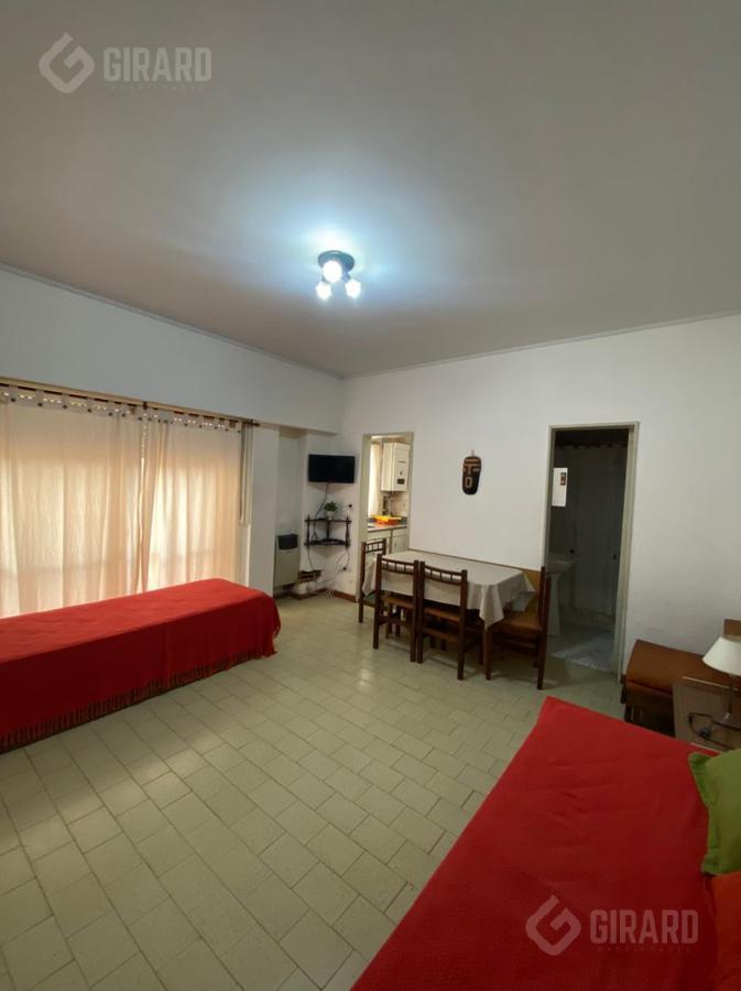 Foto de Alquiler temporario 2026, 1 amb en planta baja con patio, zona plaza, imagen 2