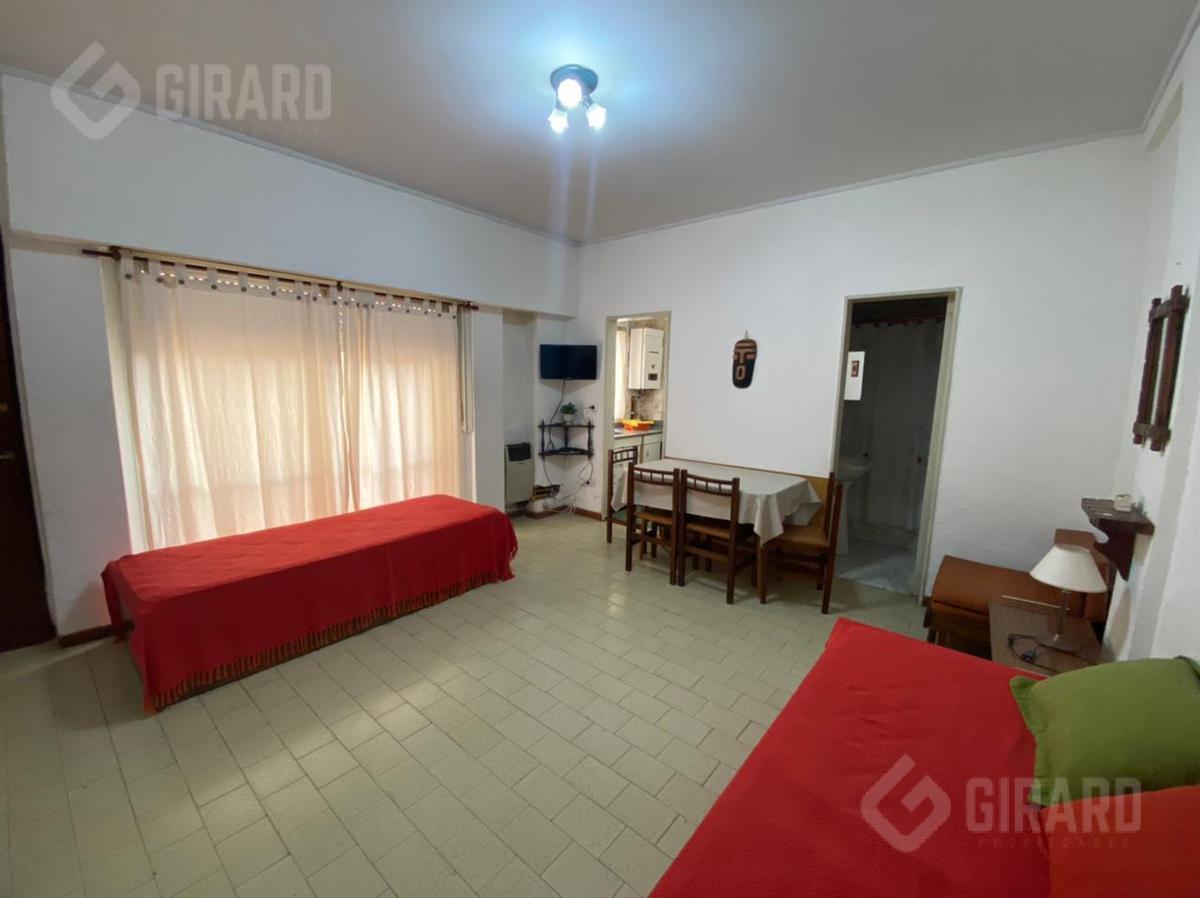 Foto de Alquiler temporario 2026, 1 amb en planta baja con patio, zona plaza, imagen 4