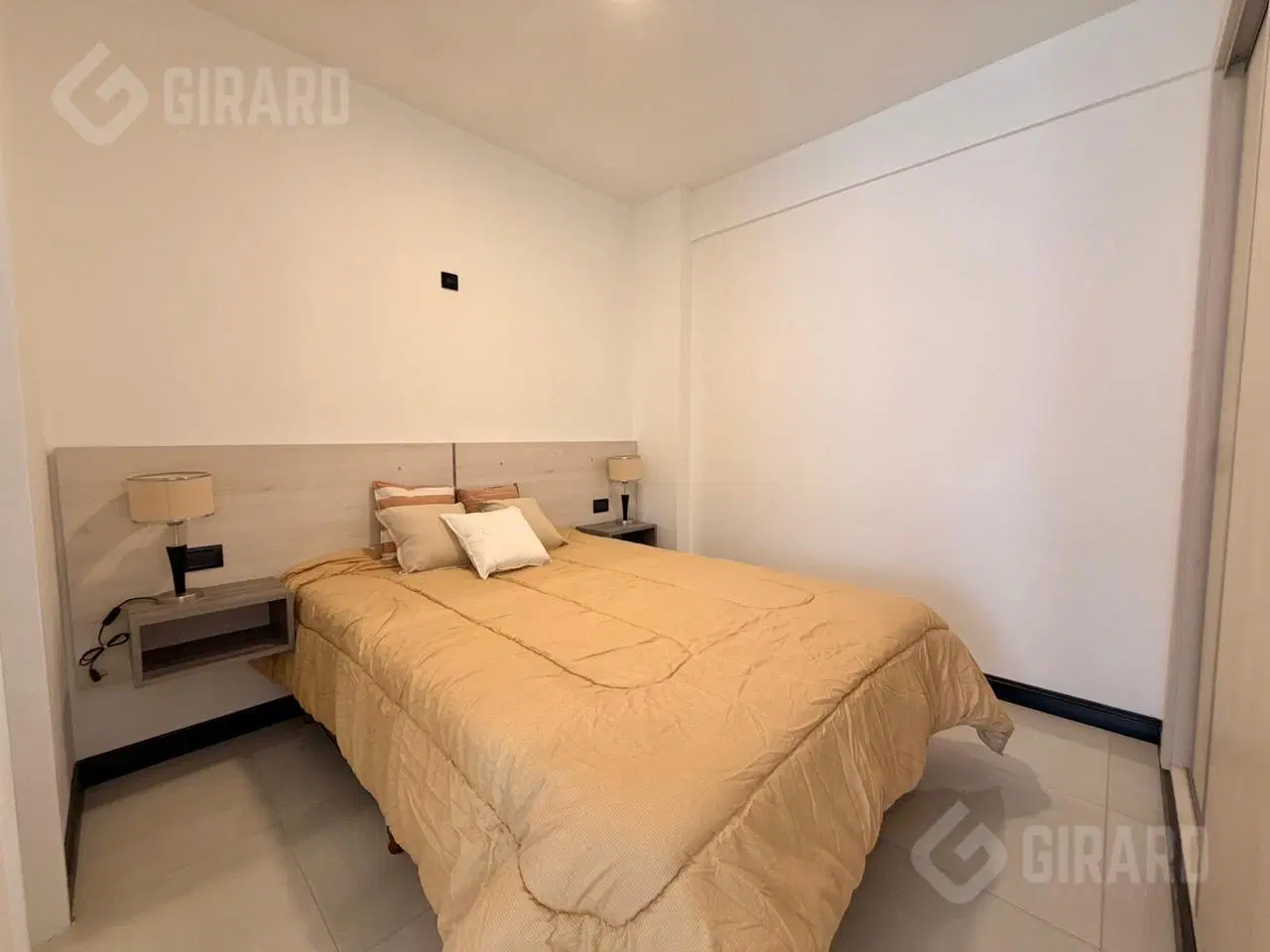Venta de Departamento 1 ambiente en zona plaza colon 5
