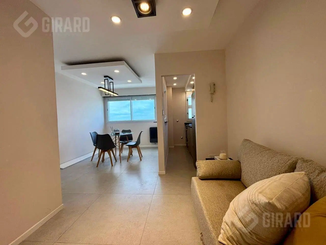 Venta de Departamento 1 ambiente en zona centro 2