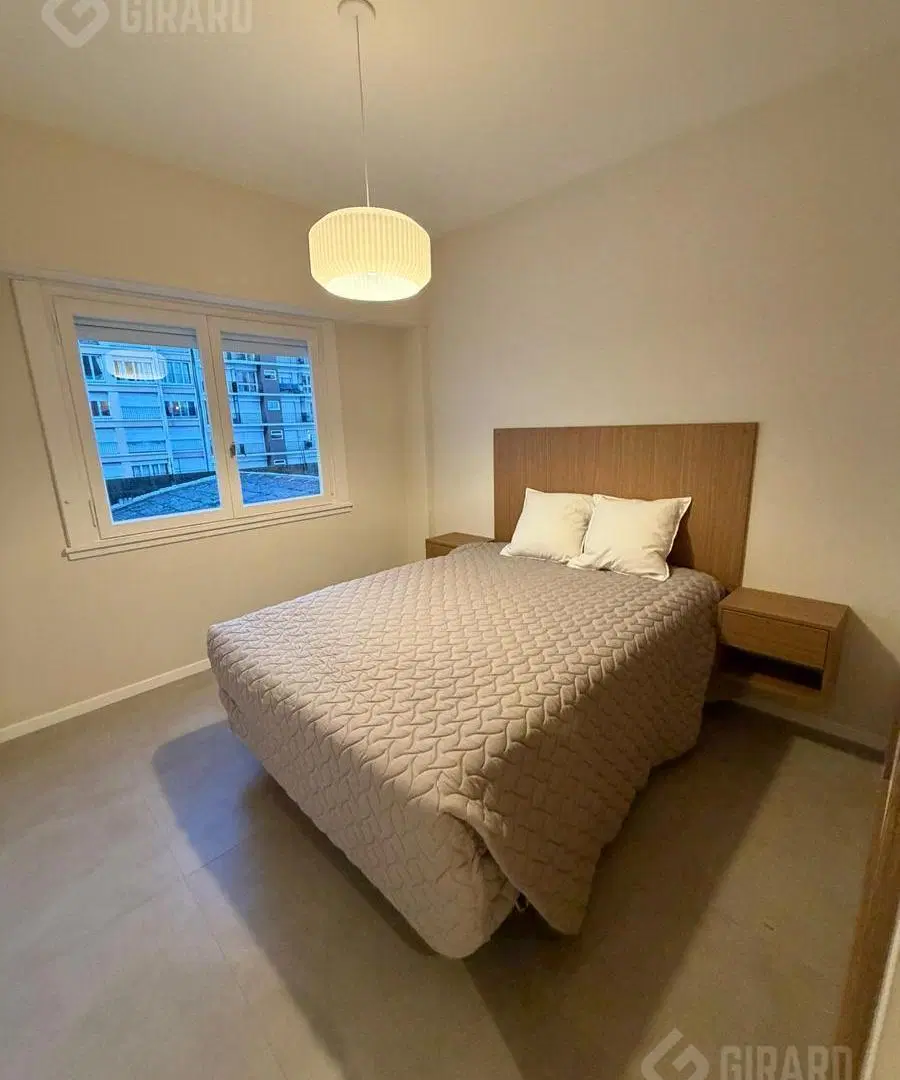 Departamento 2 ambientes en venta zona Plaza Colon 4