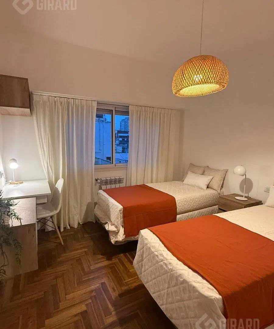 Venta de Departamento 3 ambientes en zona plaza colon 5