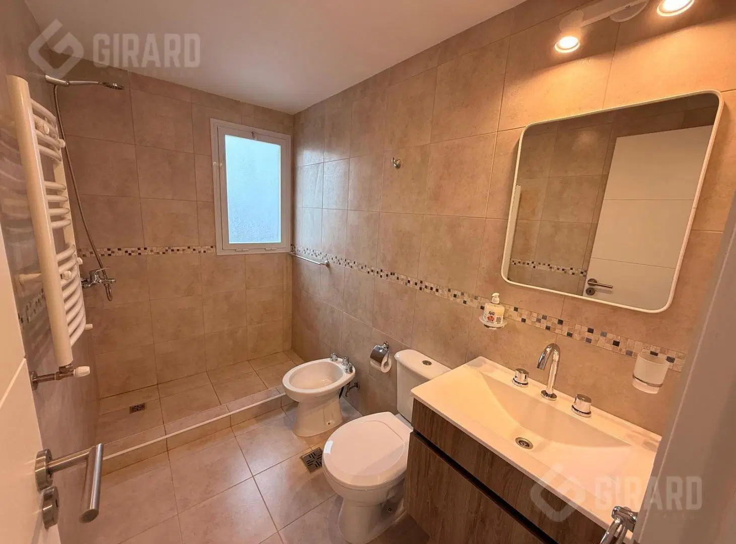 venta de 2 amb a estrenar con cochera. Zona San Juan, Mar del Plata. 8
