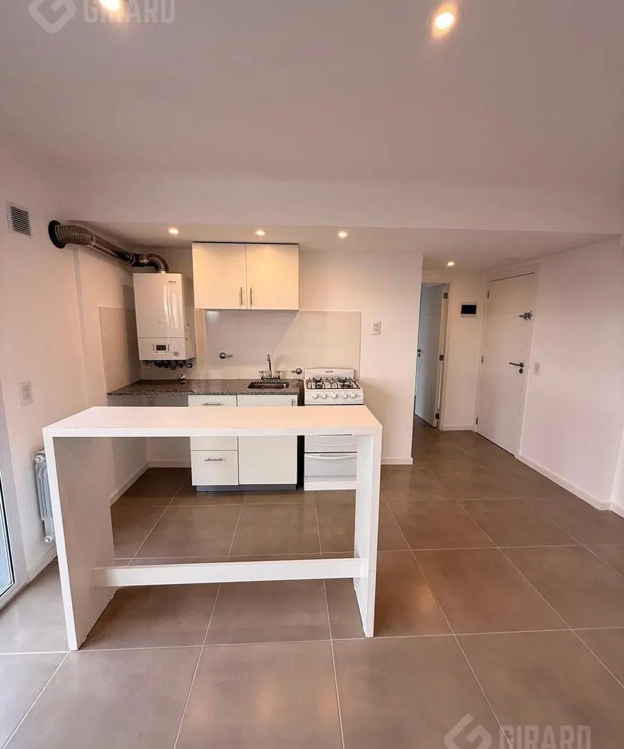 venta de 2 amb a estrenar con cochera. Zona San Juan, Mar del Plata. 3