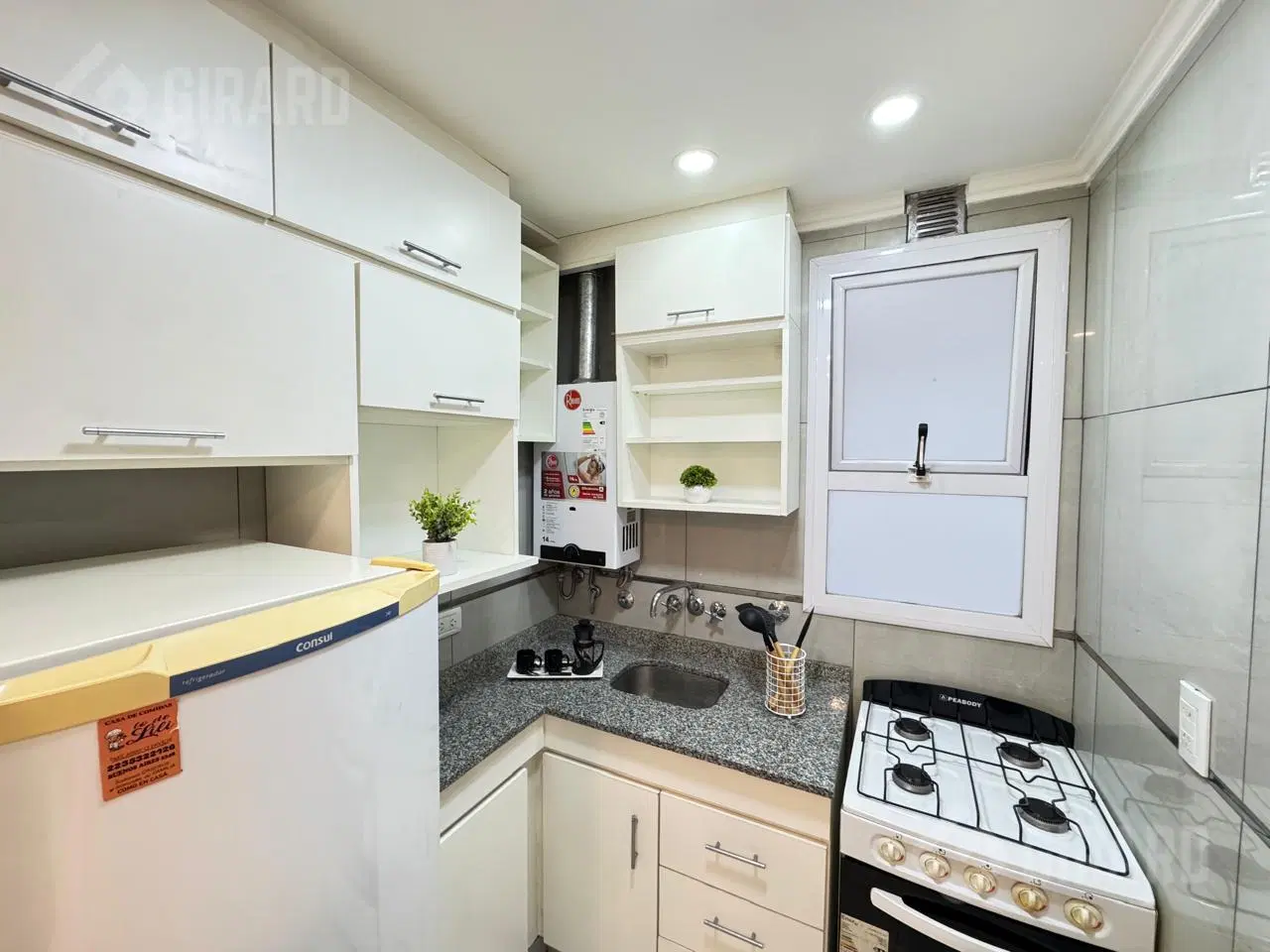 Venta departamento 1 ambiente y medio en zona plaza colon 8