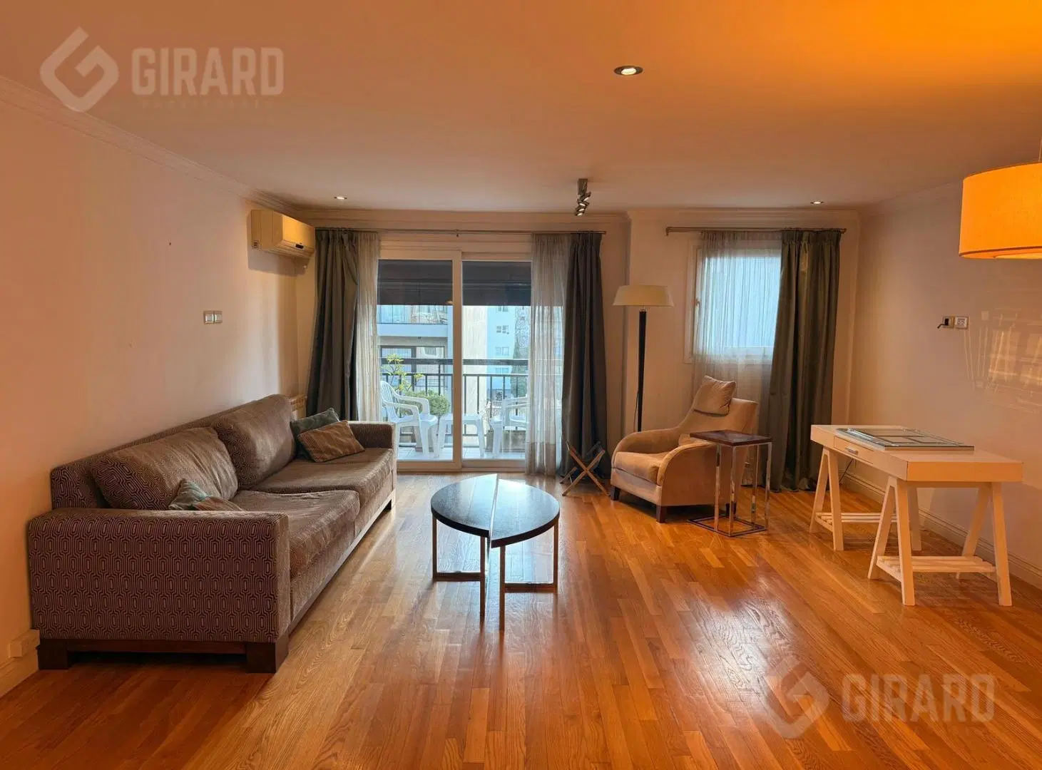 Departamento de cuatro ambientes, Piso, Edificio de categoría,  zona Güemes 3