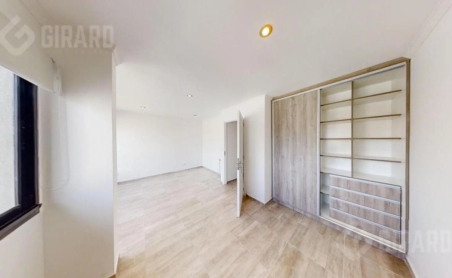 Triplex a estrenar en Villa Primera, oportunidad 2