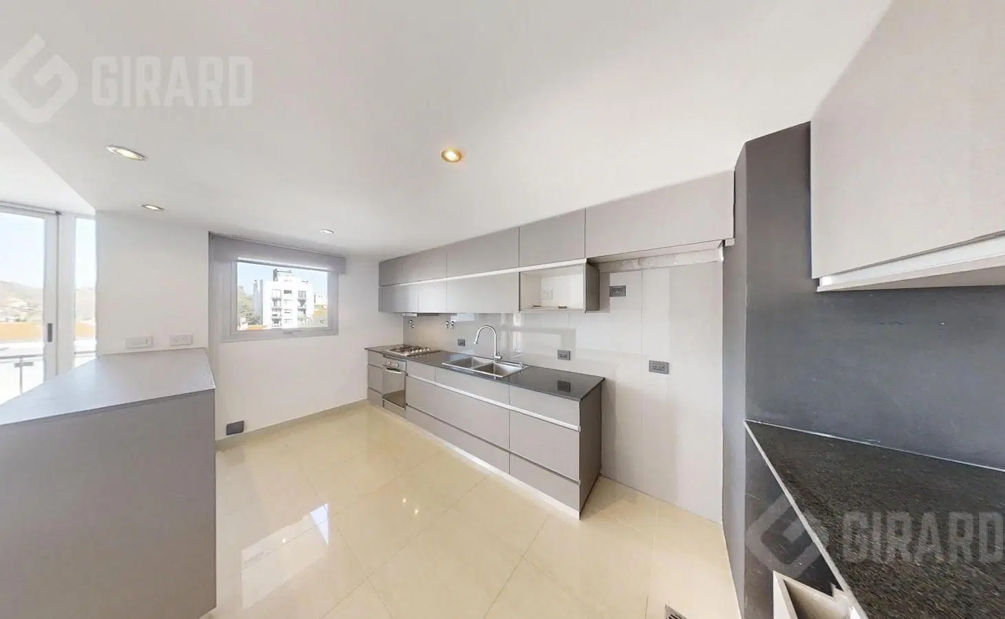 Venta de 3 amb en zona de Guemes. Oportunidad 8