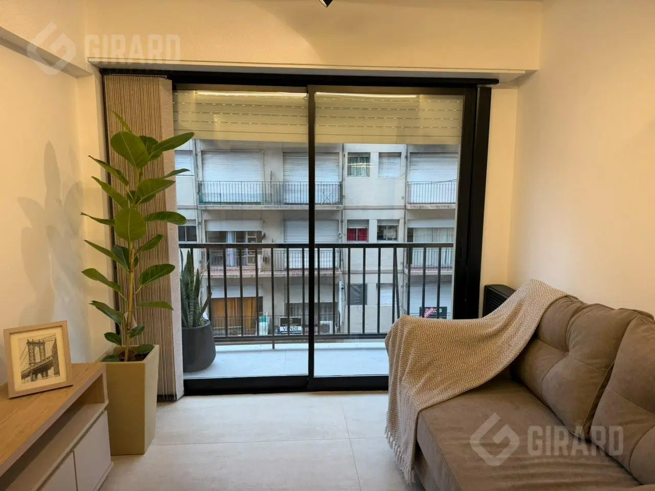 Venta Departamento 2 ambientes en zona centro 2