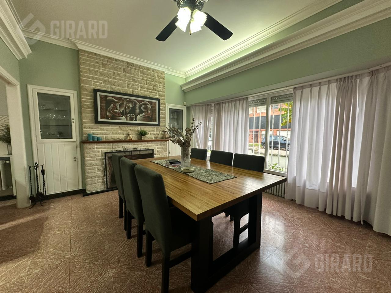 Foto de Casa de 4 ambientes con parque en Villa Primera, imagen 2