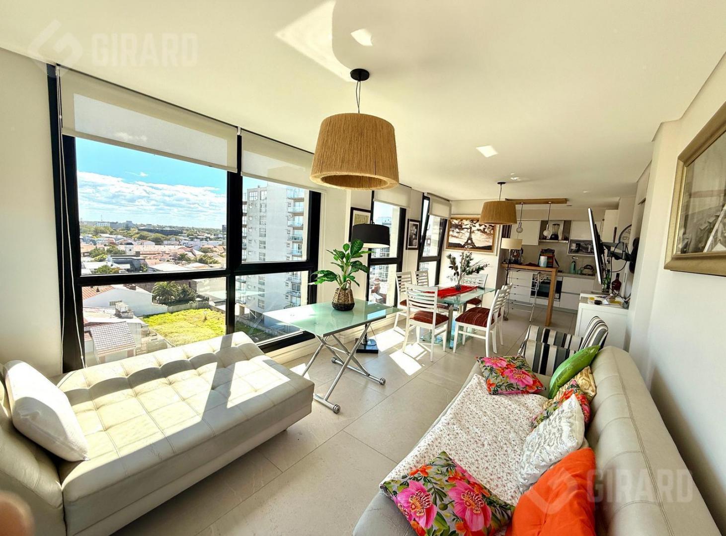 Foto de Venta de departamento de 3 amb con cochera y balcón a metros del mar, imagen 2