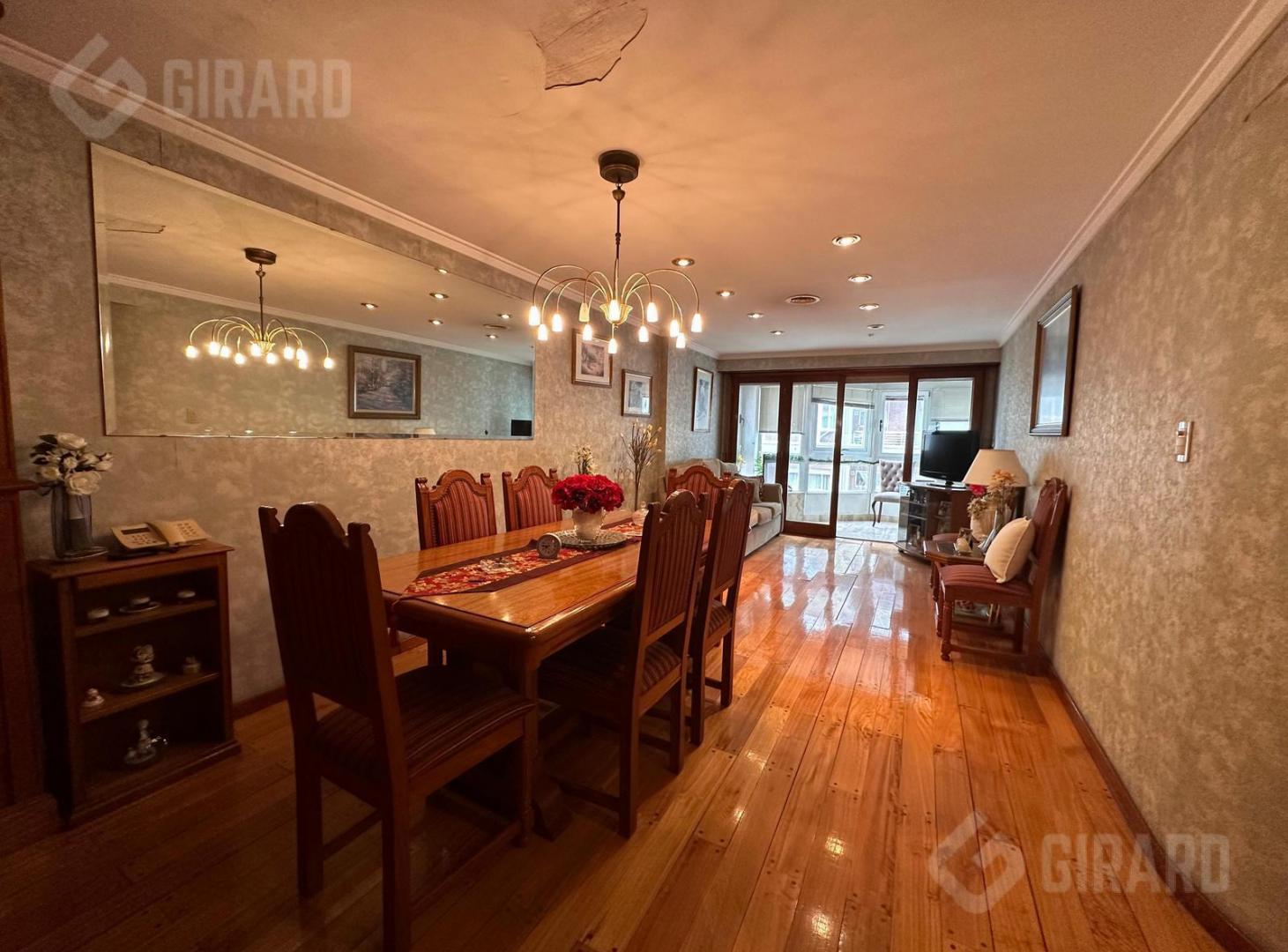 Foto de venta de Departamento 4 ambientes con cochera y quincho privado. Zona, imagen 3
