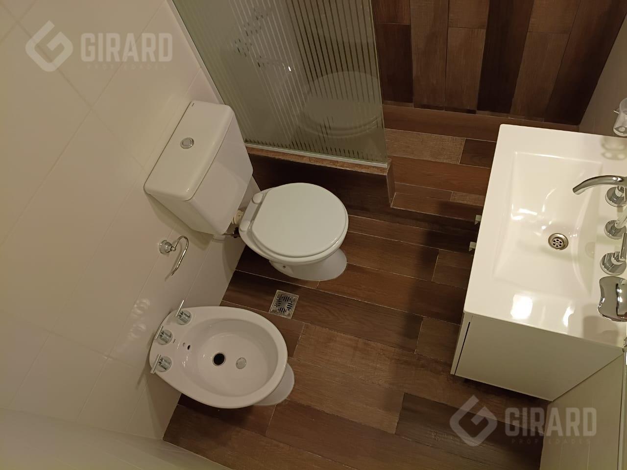 Foto de Venta Departamento 2 ambientes en zona plaza mitre, imagen 1