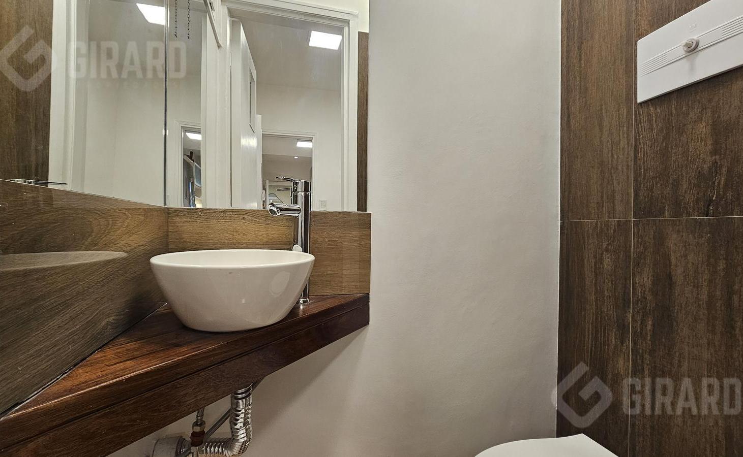 Foto de Venta Departamento 2 ambientes en zona plaza colon, imagen 1
