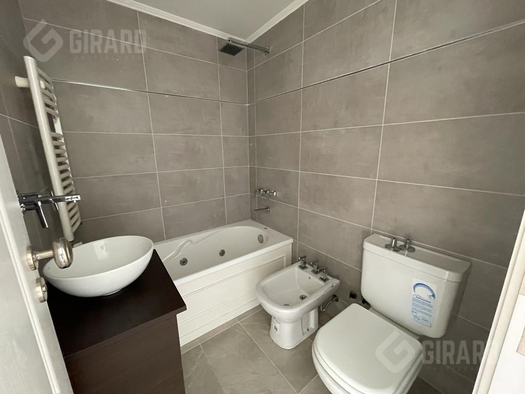Foto de Venta, departamento de 2 ambientes a la calle con balcón, vista al mar, imagen 1