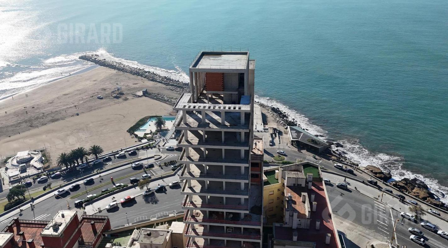 Foto de Venta 2 ambientes con vista plena al mar, con cochera. Edificio de, imagen 2