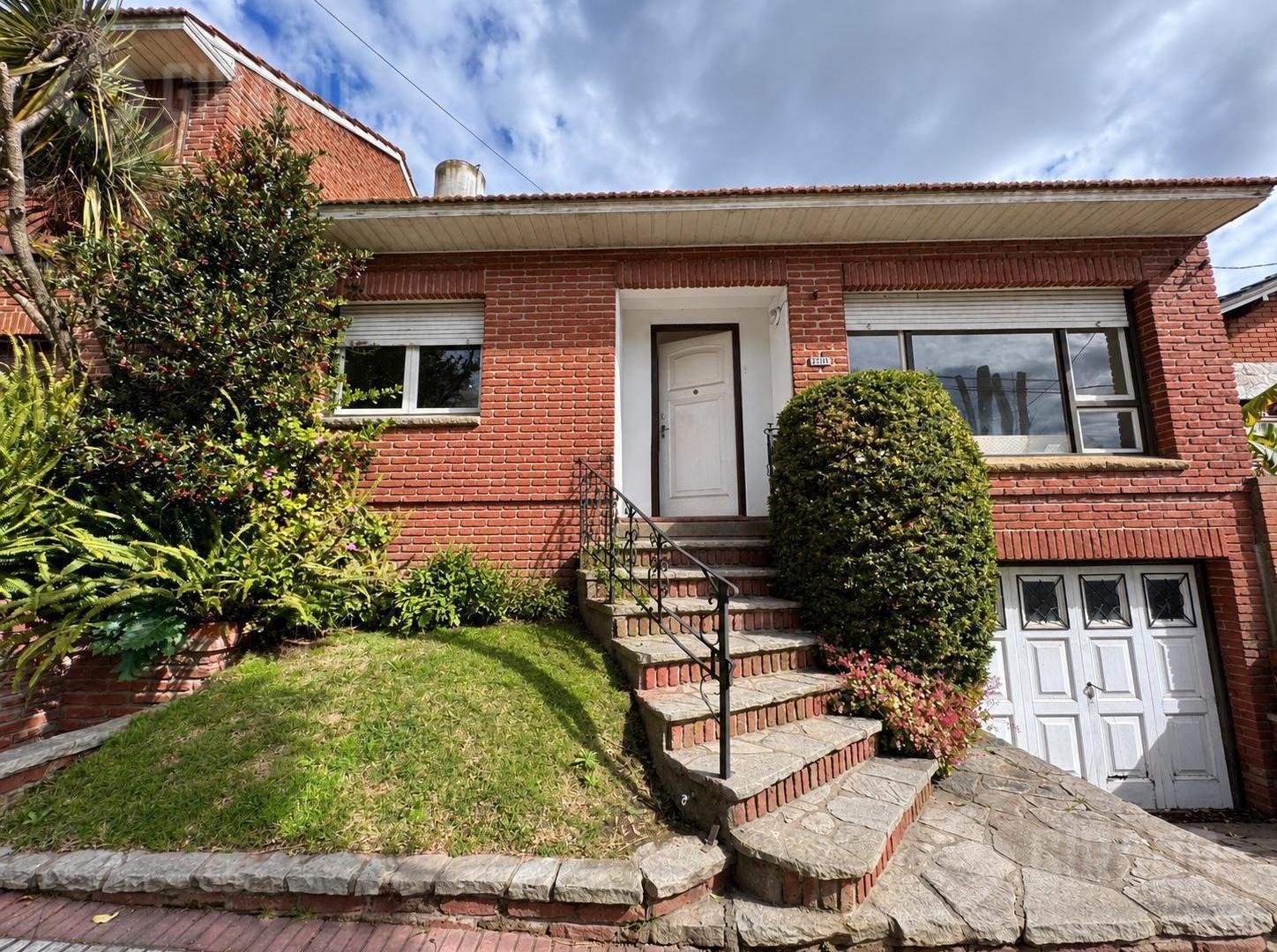 Foto de Venta de PH 4 ambientes en venta en zona chauvin, a reciclar, imagen 2