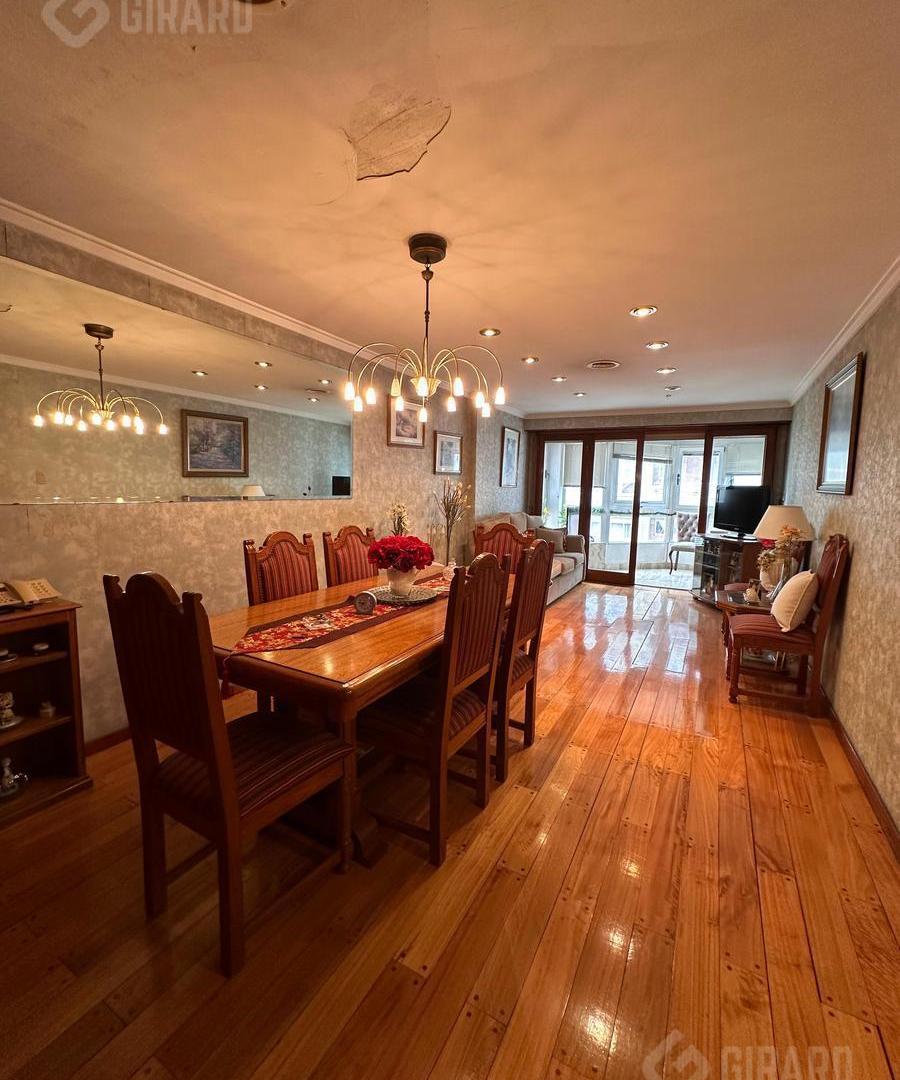 Foto de venta de Departamento 4 ambientes con cochera y quincho privado. Zona, imagen 3