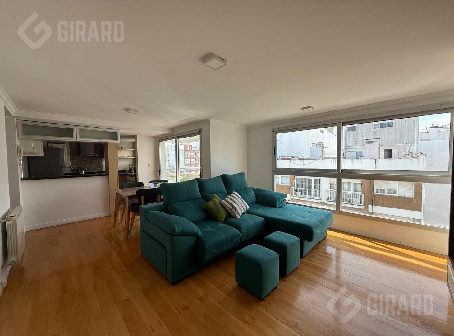 Foto de Departamento en venta de 3 ambientes con cochera. impecable estado, imagen 2