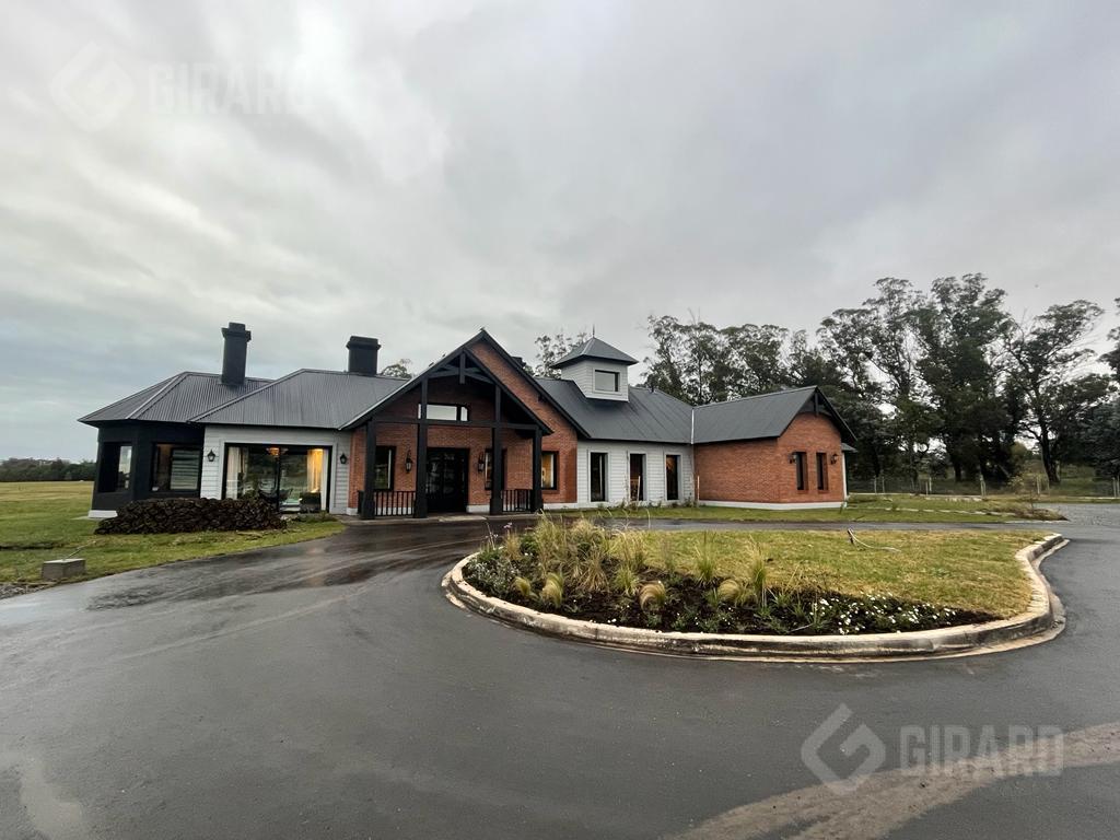 Foto de Venta de Lote en el Barrio Privado Casuarinas, Casonas del Haras, zona, imagen 1