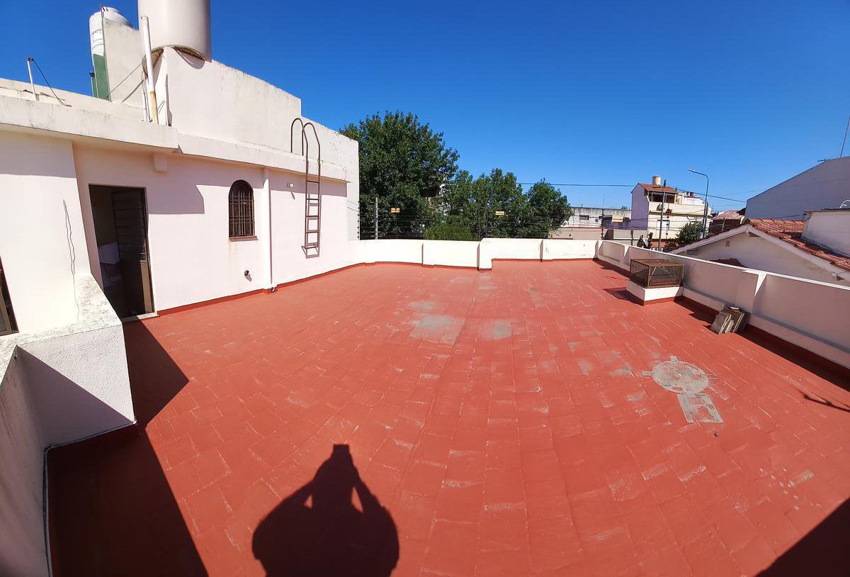 Las Heras 4581 - Casa 6 Ambientes 190 m Villa Martelli - Vende 5