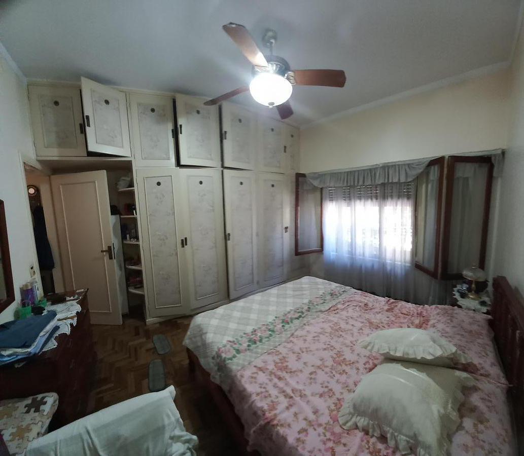 Las Heras 4581 - Casa 6 Ambientes 190 m Villa Martelli - Vende 2