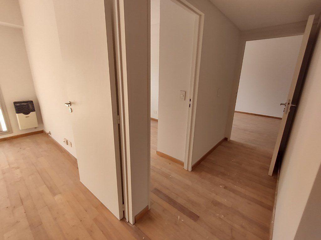 Foto de 3 AMB BALCON TERRAZA - VISTA ABIERTA, PARRILLA Y COCHERA!!, imagen 2
