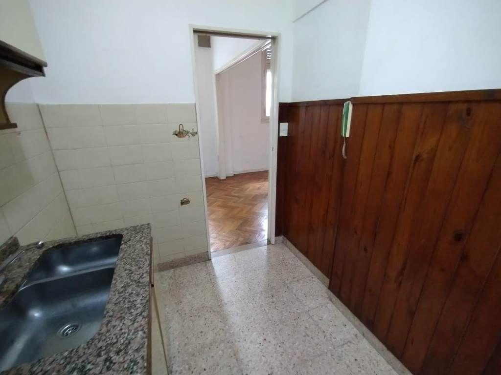 3amb. C/ Dep. y Patio. Al Frente S/ Exp. en Exc. Ubicación! 2