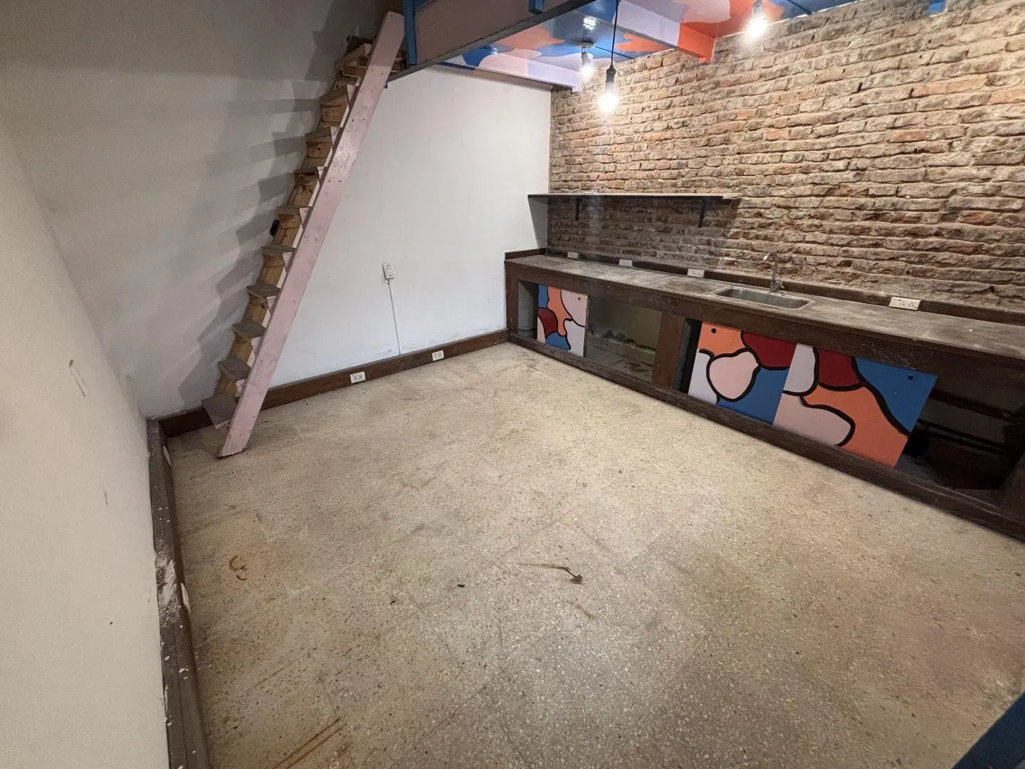 POCAS UNIDADES EN EL LOTE, SIN EXPENSAS, EN INMEJORABLE UBICACION 5