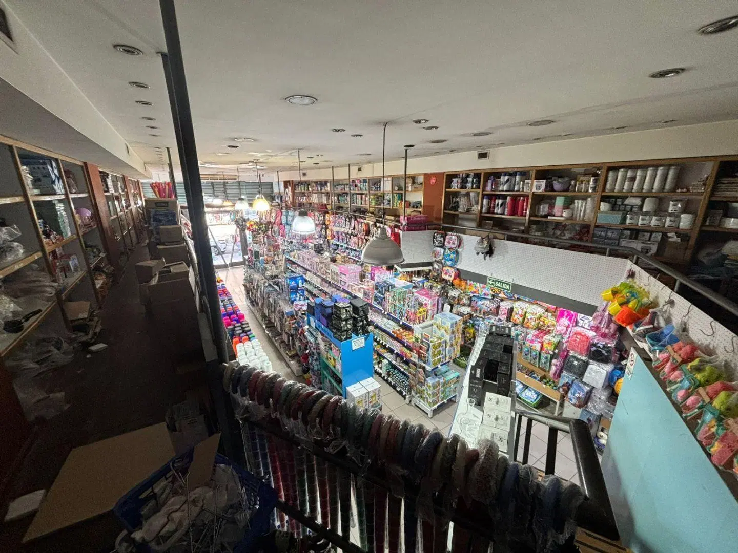 ¡¡LOCAL EN LOTE PROPIO, SIN EXPENSAS EN EXCELENTE UBICACIÓN!! 5