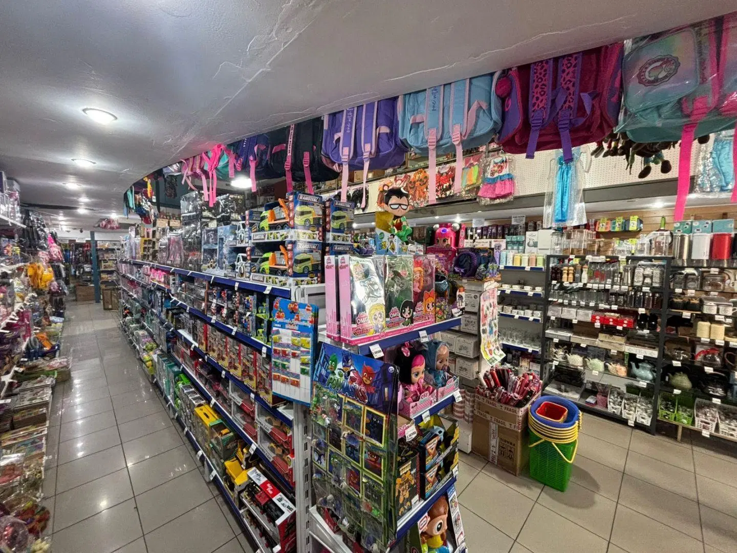 ¡¡LOCAL EN LOTE PROPIO, SIN EXPENSAS EN EXCELENTE UBICACIÓN!! 2