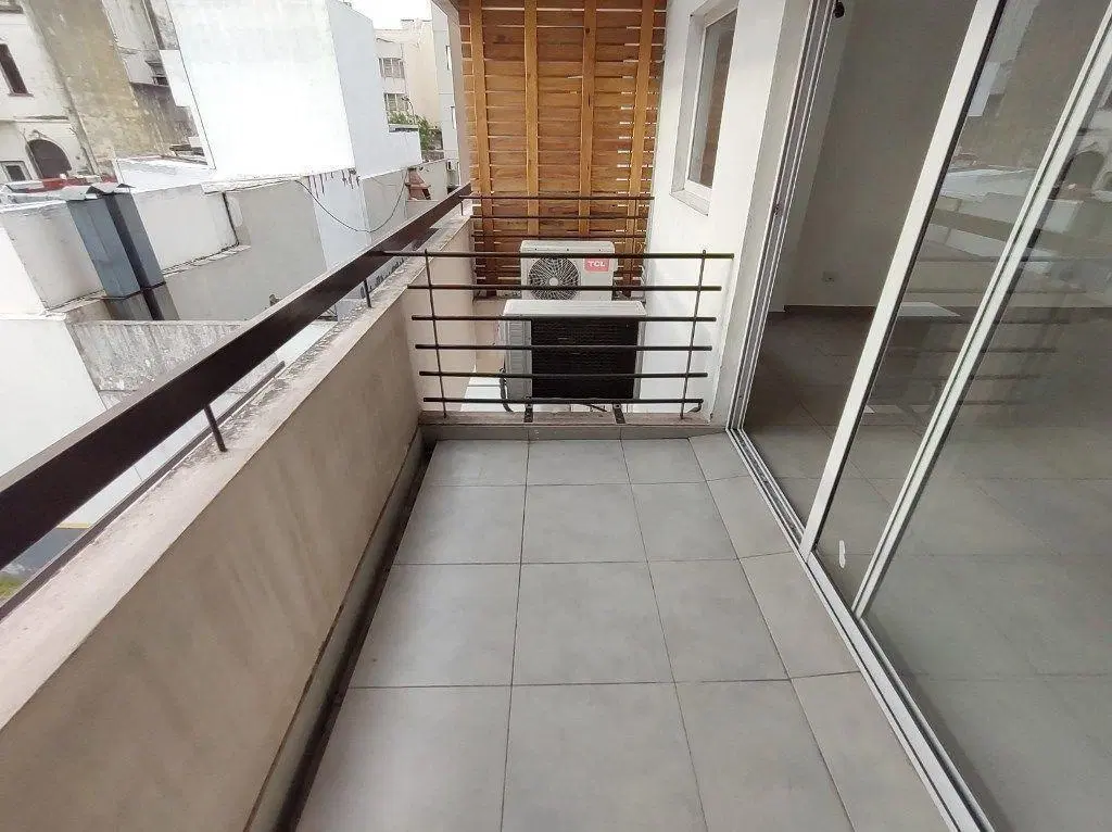1 AMBIENTE DIVISIBLE.  C/ SUM, PILETA, SOLARIUM Y PARRILLA. 2