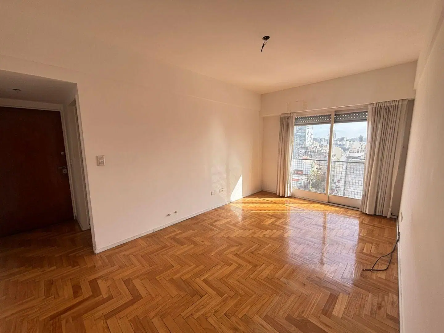 2 AMBIENTES CON BALCON, EN ALQUILER, EN VILLA CRESPO! 2