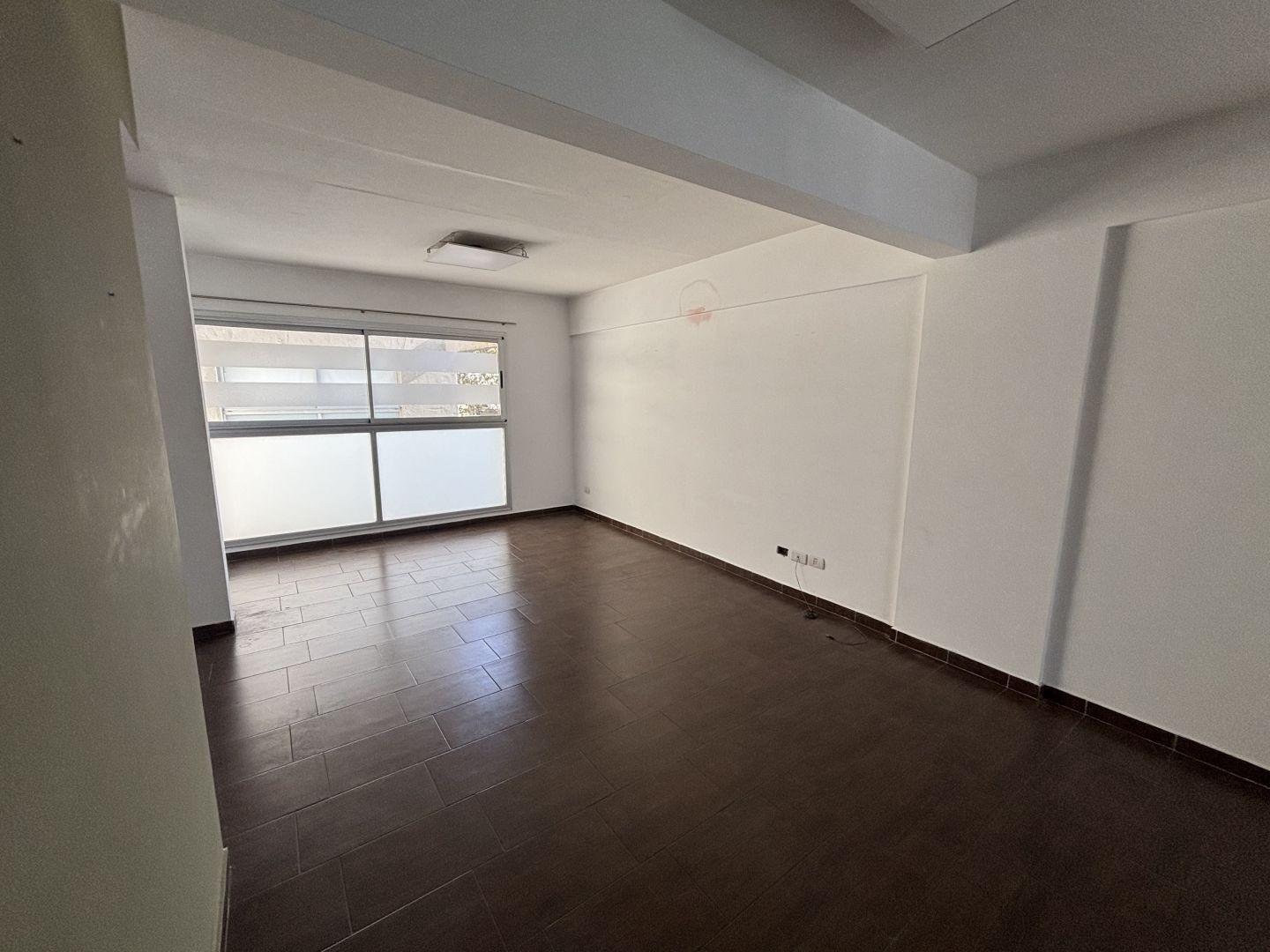 Foto de 2 AMBIENTES EN ALQUILER, C/ COCHERA, APTO PROFESIONAL!!, imagen 3