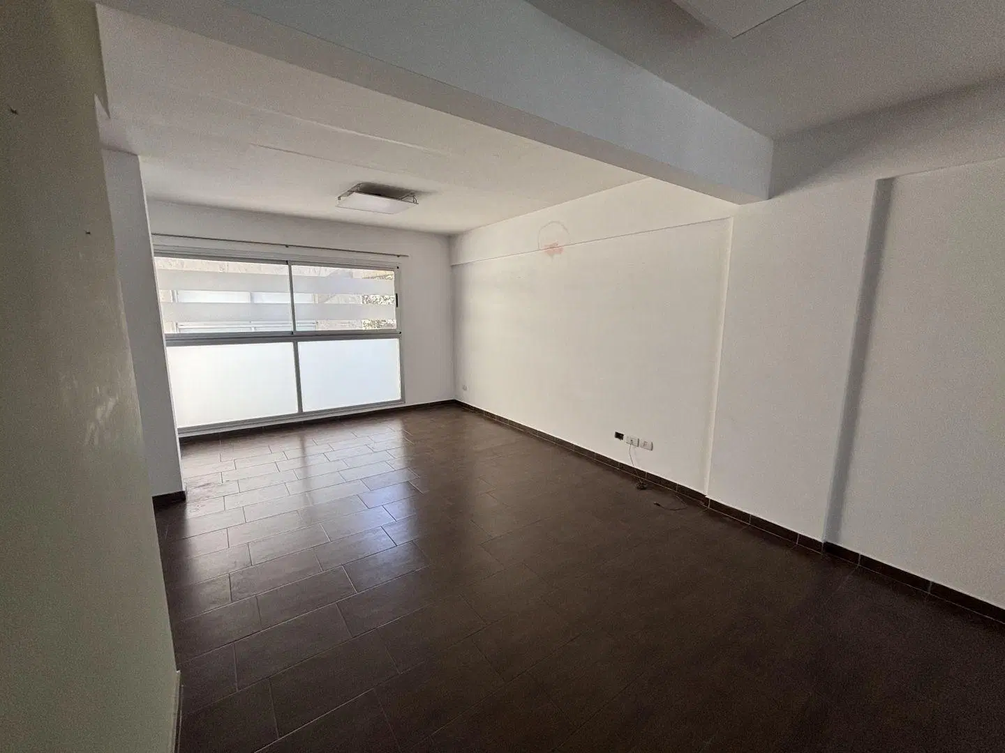 2 AMBIENTES EN ALQUILER, C/ COCHERA, APTO PROFESIONAL!! 3