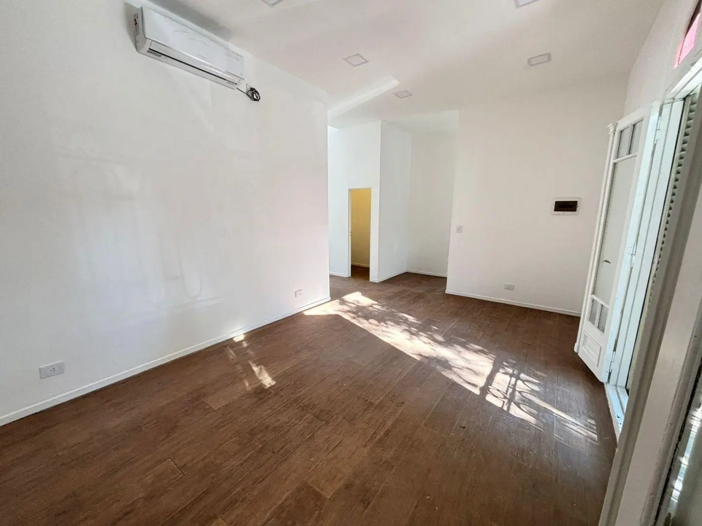 A ESTRENAR, ENTRADA INDEPENDIENTE AL FRENTE, TERRAZA PROPIA! 5