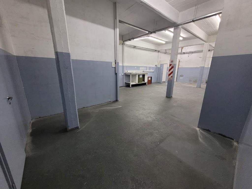 Foto de HERMOSA OFICINA 300M2 TOTALES CON ENTRADA PARA VEHICULO.!!!, imagen 4