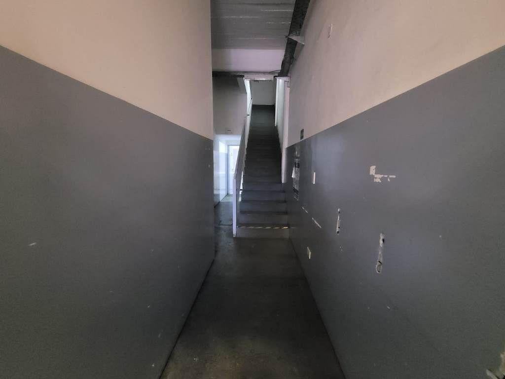UNICO GALPON 300M2 TOTALES CON ENTRADA PARA VEHICULO.!!!