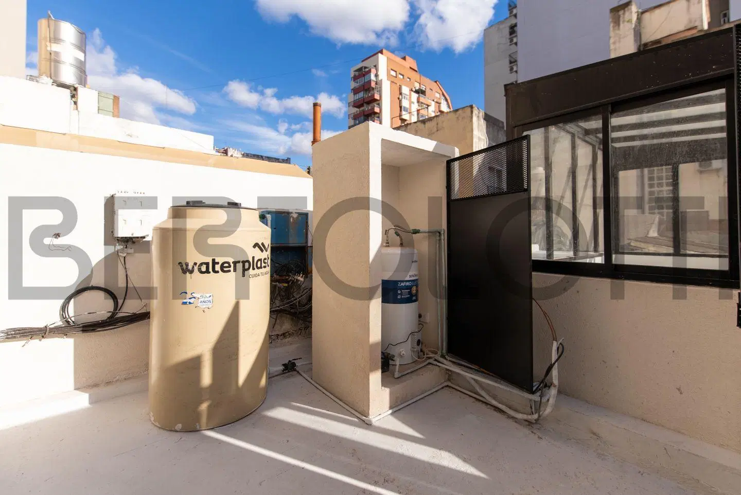 PH A ESTRENAR C/ENT INDEP, 4 AMB CON PATIO Y TERRAZA PROPIA !!! 4
