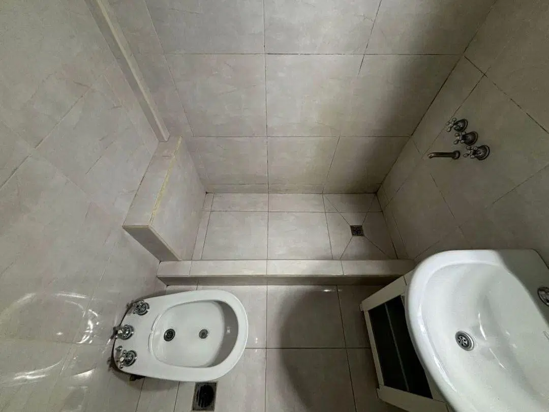 ¡¡EN EXC. UBICACION, CON BALCON CORRIDO, EN EXC. ESTADO!! 2