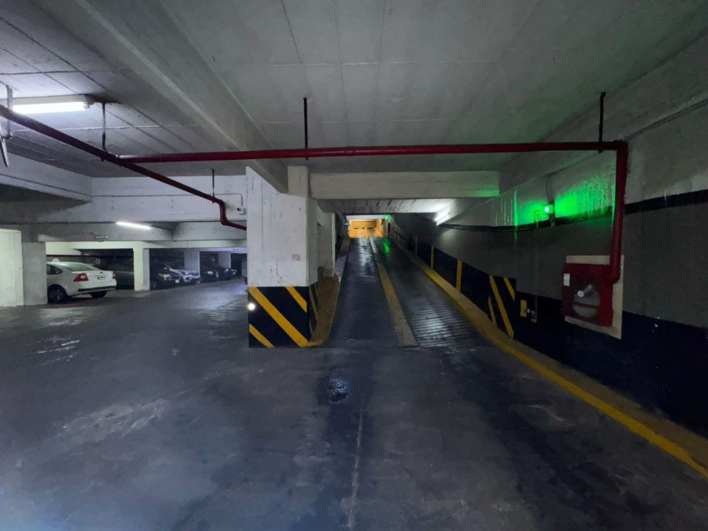 Foto de EXCELENTE COCHERA EN VENTA EN INMEJORABLE UBICACION EN ALMAGRO, imagen 2