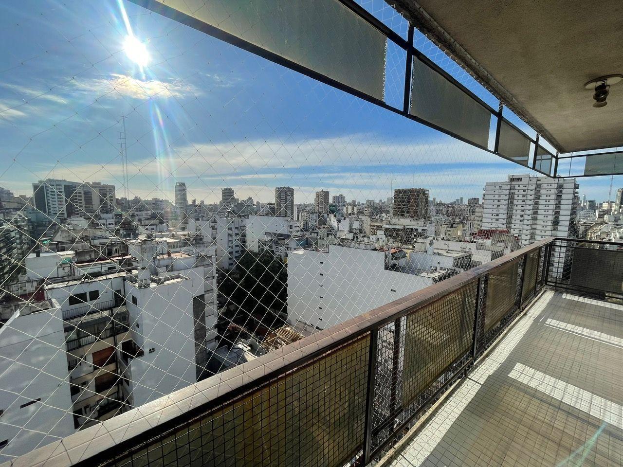Foto de ¡EN INMEJORABLE UBICACIÓN, SUPER LUMINOSO EN MUY BUEN ESTADO, imagen 3