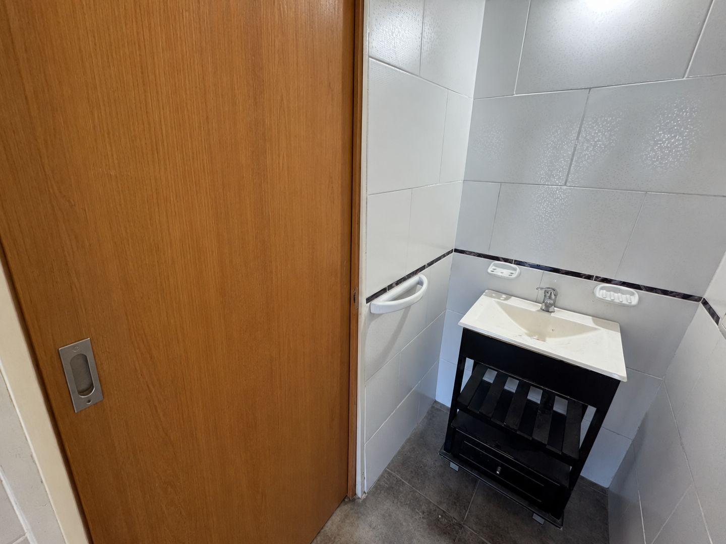 Foto de EXCELENTE MONOAMBIENTE AL FRENTE CON BALCON EN VILLA CRESPO, imagen 4
