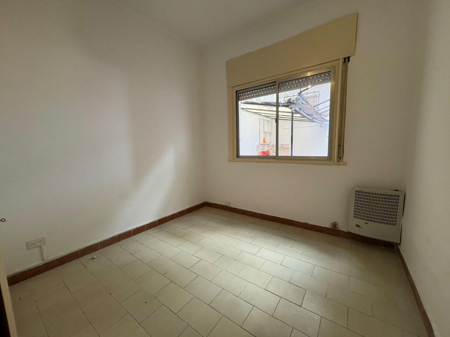 Foto de EXCELENTE 2 AMBIENTES EN ALQUILER CON PATIO EN VILLA CRESPO, imagen 5